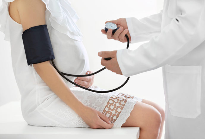 السيطرة على ضغط الدم من النساء الحوامل