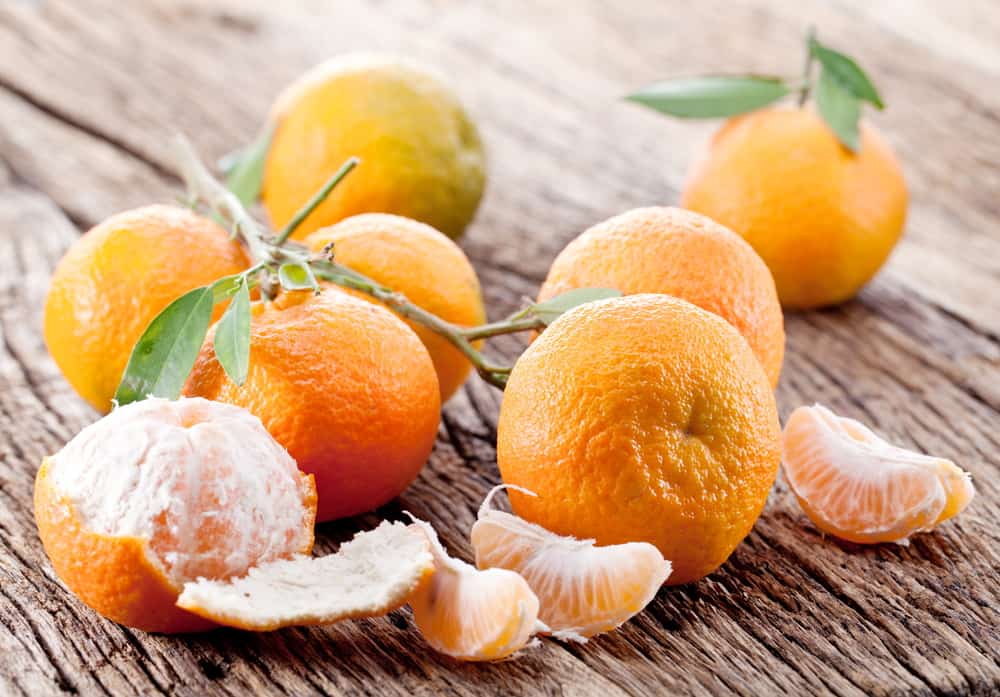 ألياف بيضاء في البرتقال