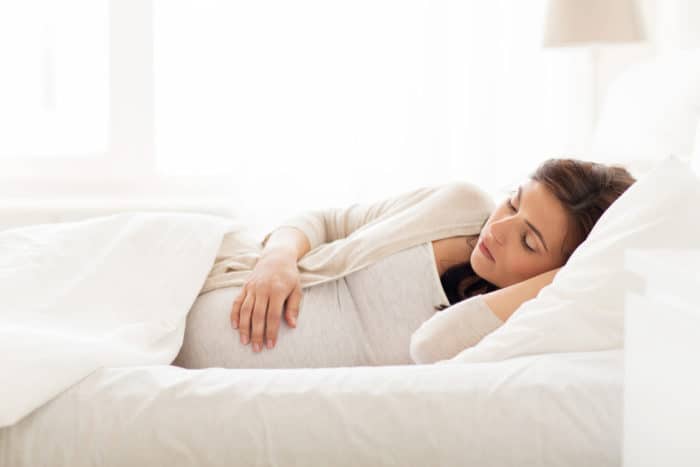 وضع النوم من النساء الحوامل